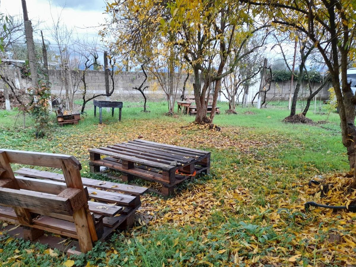 Chateau Sukaj Ljaknasi 외부 사진